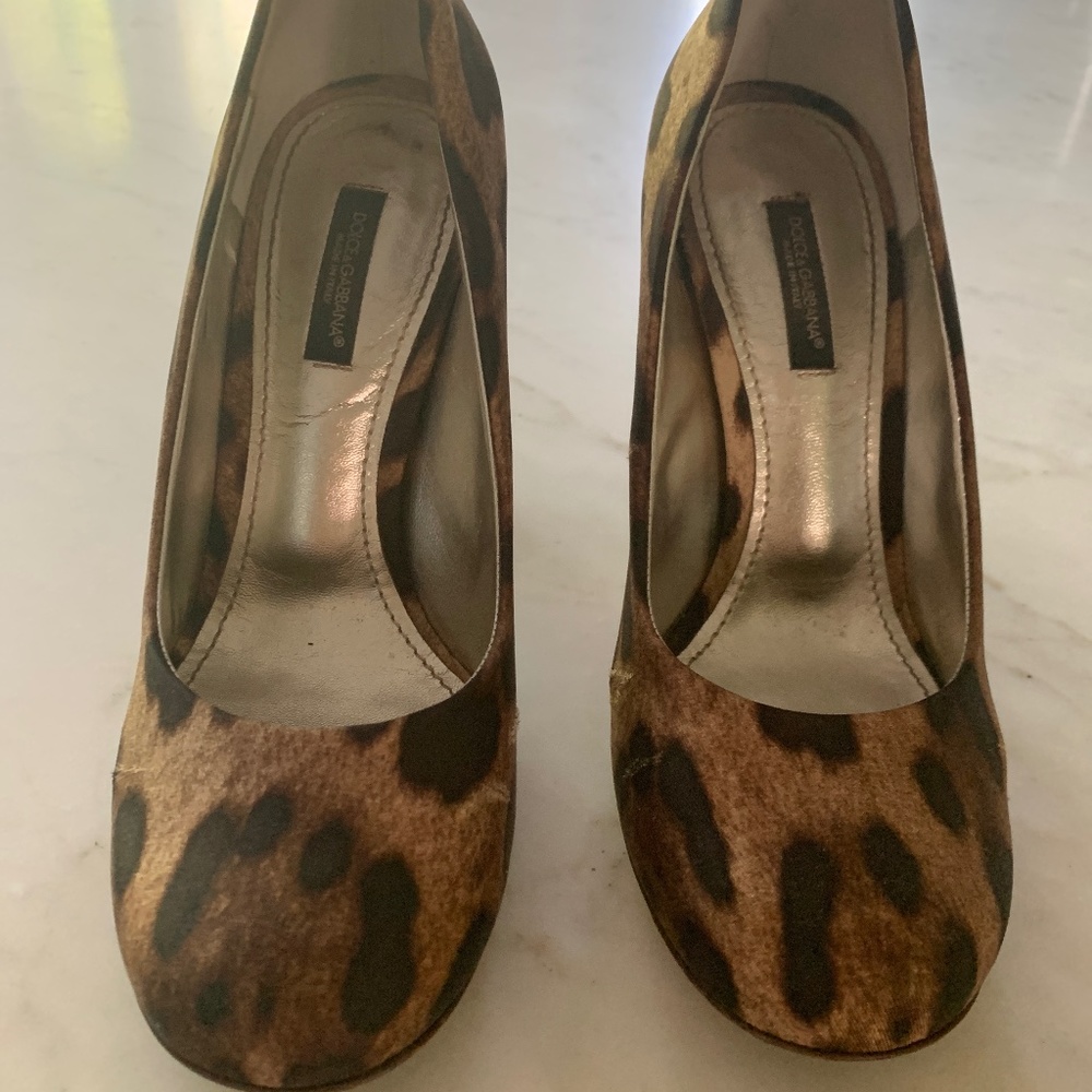 Dolce &Gabbana size 37.5